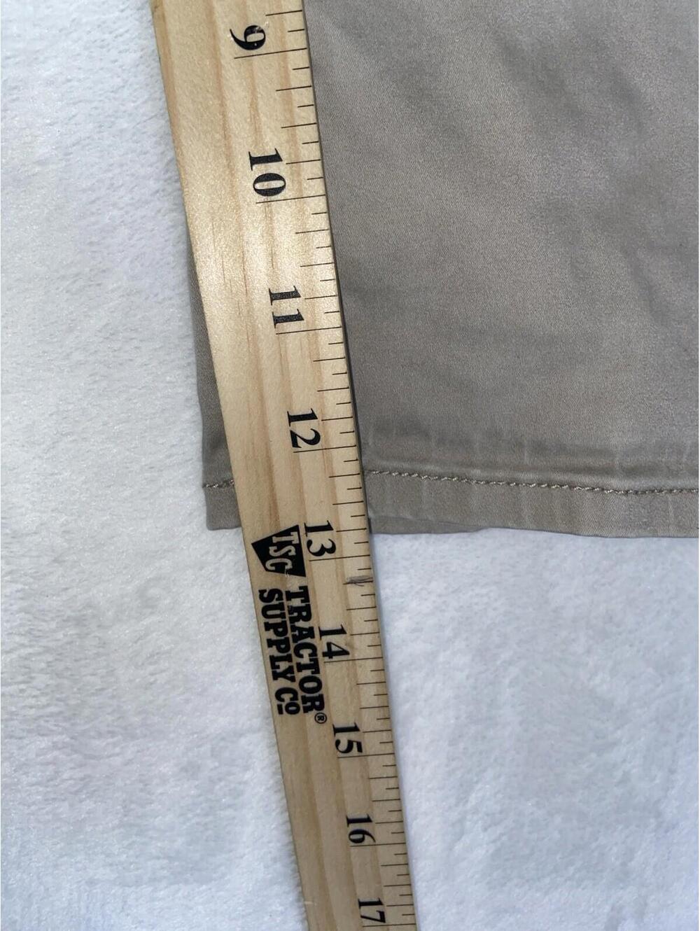 Buffalo David Bitton Samuella Shorts Bermuda Womens 8/29 Light Green 31x13 - Picture 3 of 9